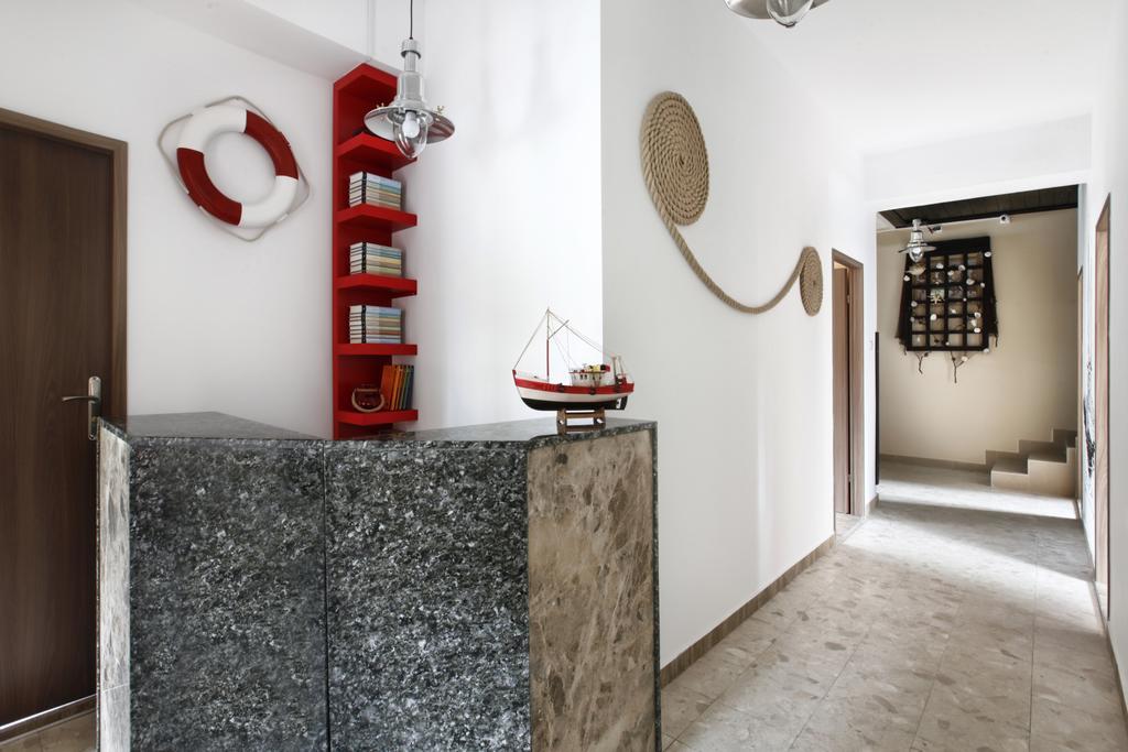Проживання в сім'ї Sejf House