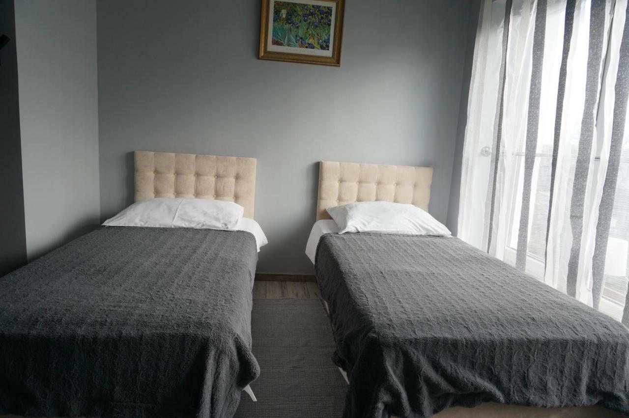 Проживання в сім'ї Sejf House *